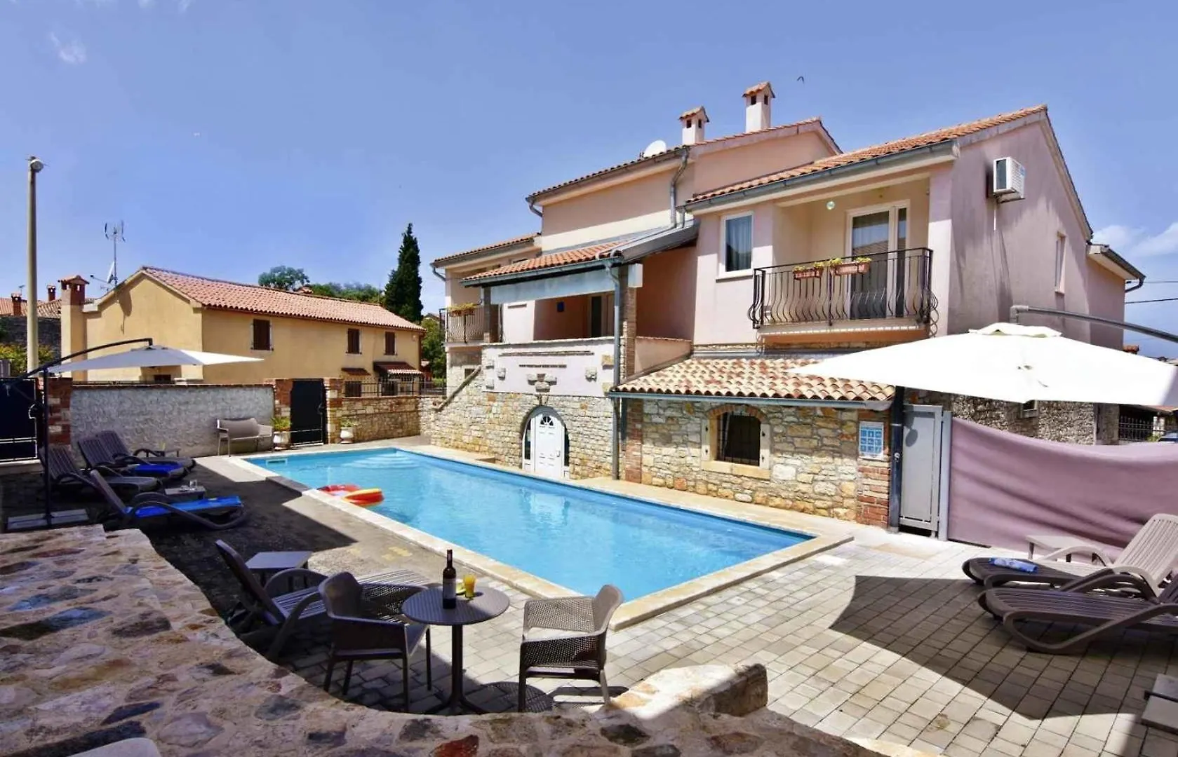 Family Friendly Apartments With A Swimming Pool Tar, Porec - 22755 Tar-Vabriga